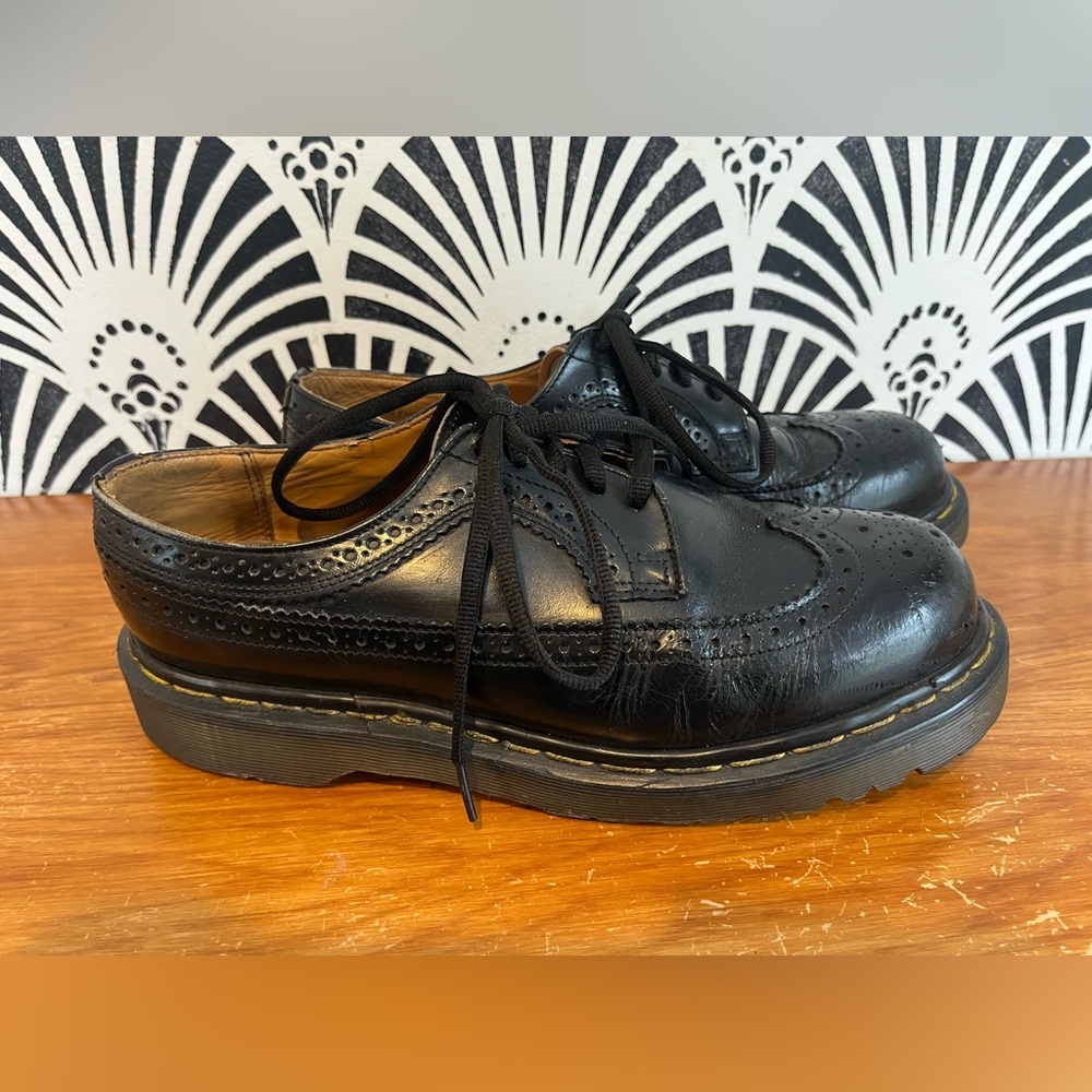 VTG Dr. Martens Wingtips Made in England Shoes Mens 9 /Womens 10